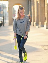 Moda Inne Moda uliczna - 1786341