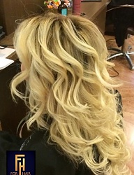 Fryzury Średnie Wieczorowe Kręcone Rozpuszczone Blond - 3079015