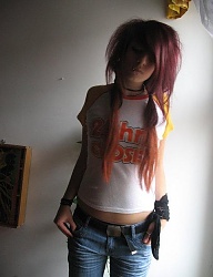 Fryzury Średnie Alternatywne EMO - 103706
