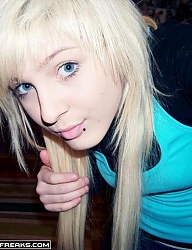 Fryzury Średnie Alternatywne EMO - 45954