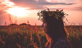 Słowiańska natura piękna – warkocze, wianki i… Sobótka!