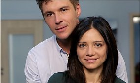 Adriana Kalska jest w ciąży?! Zdjęcie z planu "M jak miłość" zaskakuje. U aktorki widać brzuszek!