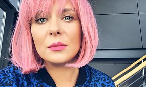 Aneta Zając przeszła niezwykłą metamorfozę, wygląda zupełnie inaczej. Fani: ,,Jak najjaśniejsza gwiazda Hollywood. Olśniewająco, klasa sama w sobie"