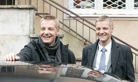 Rafał Mroczek i Marcin Mroczek bardzo się postarzeli? Nie wyglądają już, jak w ,,M jak miłość"