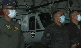 Koronawirus: Błogosławieństwo z helikoptera