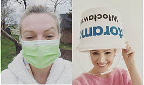 Dorota Szelągowska pokazała zdjęcia z dwuletnią córeczką. "Rośnie przyszła makijażystka" - piszą fanki. Wandzia upiększyła mamę