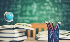 Uczniowie wrócą do szkół od września? Rząd rozważa różne możliwości. Co może się wydarzyć?