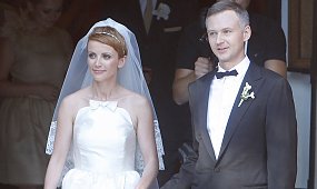 Katarzyna Zielińska obchodzi 7. rocznicę ślubu. Miała NAJBRZYDSZĄ suknię ślubną w polskim show-biznesie?!