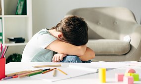 Jak sprawić, aby dziecko Cię słuchało? 5 niezawodnych trików, które doceni każdy rodzic