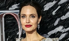 Angelina Jolie - kariera, partnerzy, dzieci - wszystko o znanej aktorce!