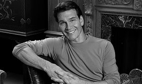 Patrick Swayze — kariera zawodowa,  choroba, życie prywatne. Wszystko, co warto wiedzieć o utalentowanym aktorze