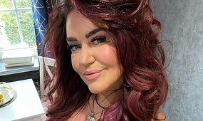 Agnieszka Kotońska pokazała swój brzuch na zdjęciach z młodości. Fani przecierają oczy ze zdumienia: "To naprawdę Pani?"