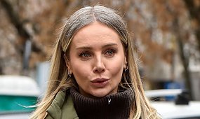Szczęka opada! Agnieszka Woźniak-Starak w ponętnym bikini odsłoniła wszystko jak na dłoni. Fani w szoku [zdjęcia]