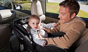 "Miałem zabrać synka na majówkę... Eksżona wezwała policję, bo niby w TAKIM foteliku narażam życie JEJ dziecka!"