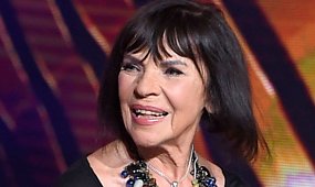 Haniebny atak na 94-letnią Sławę Przybylską po koncercie w TVP. Padło jedno, podłe słowo. Menedżer przerwał milczenie: "To nauczka"