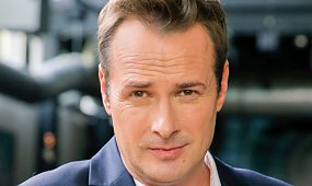 Paweł Małaszyński pokazał ukochaną żonę po 45 dniach nieobecności. Fani nie kryją wzruszenia: "Piękna para" [zdjęcie]