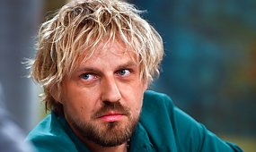 Paweł Domagała nagle odwołał wszystkie występy i przekazał smutne wieści. "Dostałem całkowity zakaz". Fani drżą o aktora