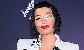 Rozgogolona Mery Spolsky pręży się przed obiektywem. Eksponuje odmienioną sylwetkę, a fani nie dowierzają [zdjęcie]