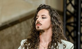 Nagły dramat za kulisami w Sopocie! Michał Szpak zniknął przed występem, produkcja przerywa milczenie