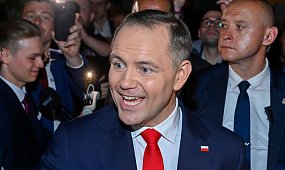 Karol Nawrocki ruszył na dziennikarza TVN24. Internauci: "Kibolskie nawyki!" [wideo]