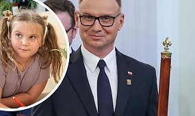 Andrzej chciał być dżentelmenem, więc ucałował dłoń małej Kasi. Mina 7-latki mówi wszystko