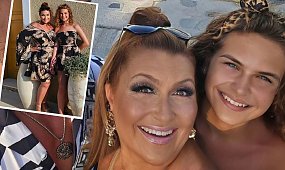 Katarzyna Skrzynecka pozuje z 13-letnią córką. W bliźniaczych stylizacjach wyglądają jak bliźniaczki