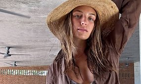 Julia Wieniawa przeszła samą siebie! Nowa fryzura i stanik, który prawie nic nie zasłania