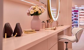 Prezent, którego nie znajdziesz w głównym nurcie. Niszowe kompozycje zapachowe i ikony K-Beauty w ofercie Skin & Beauty by Super-Pharm