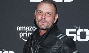 Gulczas przyłapany na gorącym uczynku po pogrzebie brata. Ręce opadają. "Nie mieściły mi się"