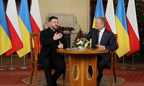 Tusk do Zełenskiego: "Jesteś bohaterem nie tylko w Ukrainie, ale także w Polsce"