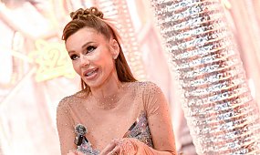 Doda ma nowego ukochanego? Od razu podsunęła mu pod nos te dokumenty do podpisania