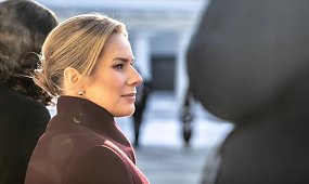 Marta Nawrocka odsłoniła nogi i się zaczęło. To powiedzieli ludzie Dudy o Nawrockiej. Nie mieli dla niej litości [zdjęcia]