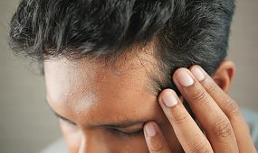 Problematyczna skóra głowy - jakie kosmetyki do stylizacji wybrać?