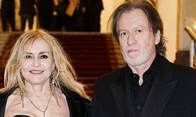 Ten gorset ledwo trzymał biust w ryzach! Monika Olejnik o włos od skandalu w Operze Narodowej [zdjęcia]