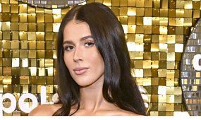 Odziana w mini Roksana Węgiel bezwstydnie pokazuje wdzięki. Dekolt prawie eksplodował od obfitości