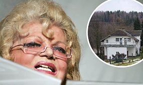 Witkowski odwiedził dom Violetty Villas. "Robi wrażenie ponurej ruiny". Widok w oknach rozdziera serce [zdjęcia]