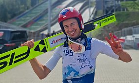 Kamil Stoch kończy karierę. Miliony na jego koncie kłują w oczy. Fani krótko: "Zasłużył jak nikt"