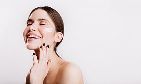 9 efektów, których możesz się spodziewać po kosmetykach Charmine Rose