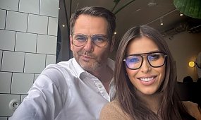 Młodziutka wybranka Deląga nie jest celebrytką, a jej zawód wbija w fotel. Fani w osłupieniu: "Wspaniała kobieta"