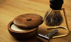 Poranny rytuał sukcesu – jak tradycyjne golenie buduje pewność siebie