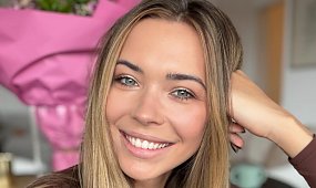 Prawie naga Sandra Kubicka bez żenady wypięła pośladki do obiektywu. Pokazała, co stało się z jej ciałem