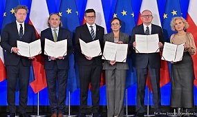 Skandaliczne sceny w Sejmie! Ślubowanie sędziów TK przerwane nagłym okrzykiem. Padły słowa o Prezydencie RP