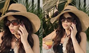Sylwia Bomba wypięła rozgogolone ciało w jacuzzi. Reklamuje... kosiarkę, fani przecierają oczy: "Istne kuriozum" [wideo]