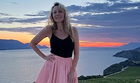 Anna Guzik pręży się u boku 10 lat młodszego męża. Fani zachwyceni: " Ale przystojniak"