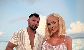 Izabela Macudzińska w skąpym negliżu na rajskiej plaży. Internauci nie mają litości: "To już przesada" [zdjęcia]