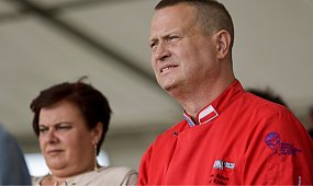 Kevin Aiston z "Europa da się lubić" wziął czwarty ślub. I nagle wchodzi ON! Wszystkim odjęło mowę