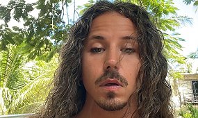 Michał Szpak lansuje się z tatą i bratem. Fani w szoku: "Same ciacha!" [zdjęcia]