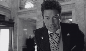 Tim Curry nie żyje! Pod koniec dnia w domu gwiazdora "Kevina" interweniowała policja