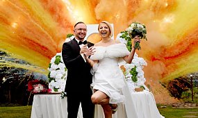 Wyciekły zdjęcia z bajkowego wesela Magdaleny Narożnej. Sala i atrakcje wprawiają w osłupienie [zdjęcia]