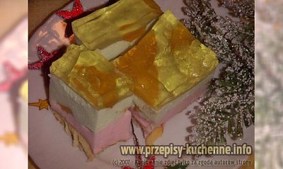 Szybki serownik na zimno z owocami